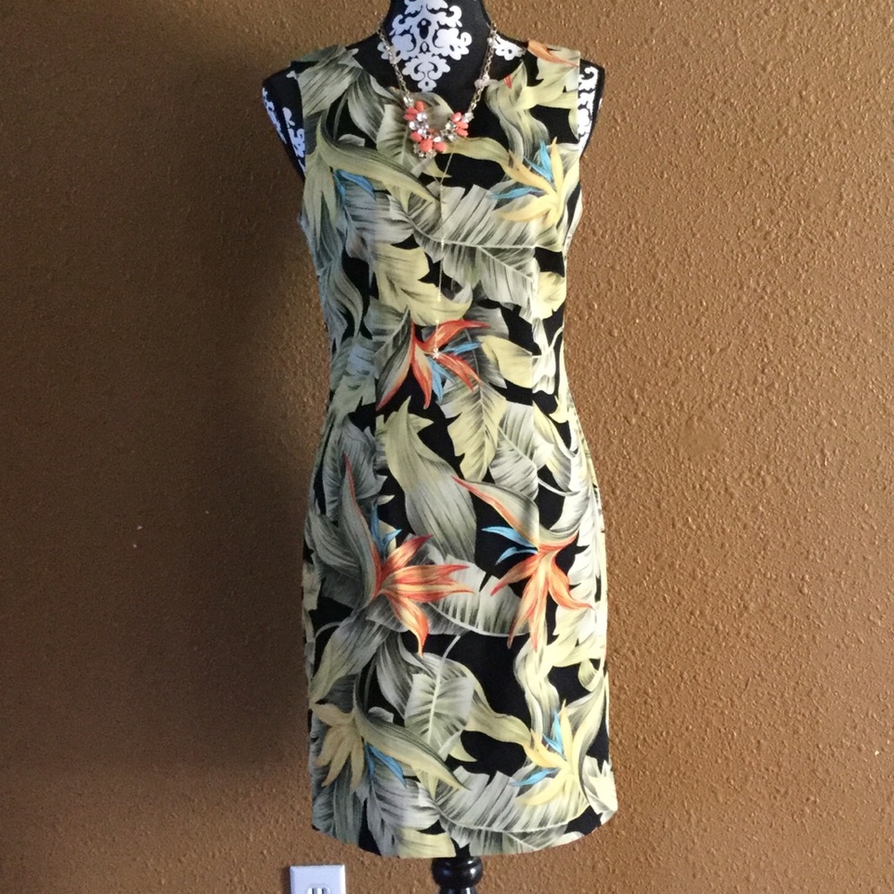 Banana palm print dress.